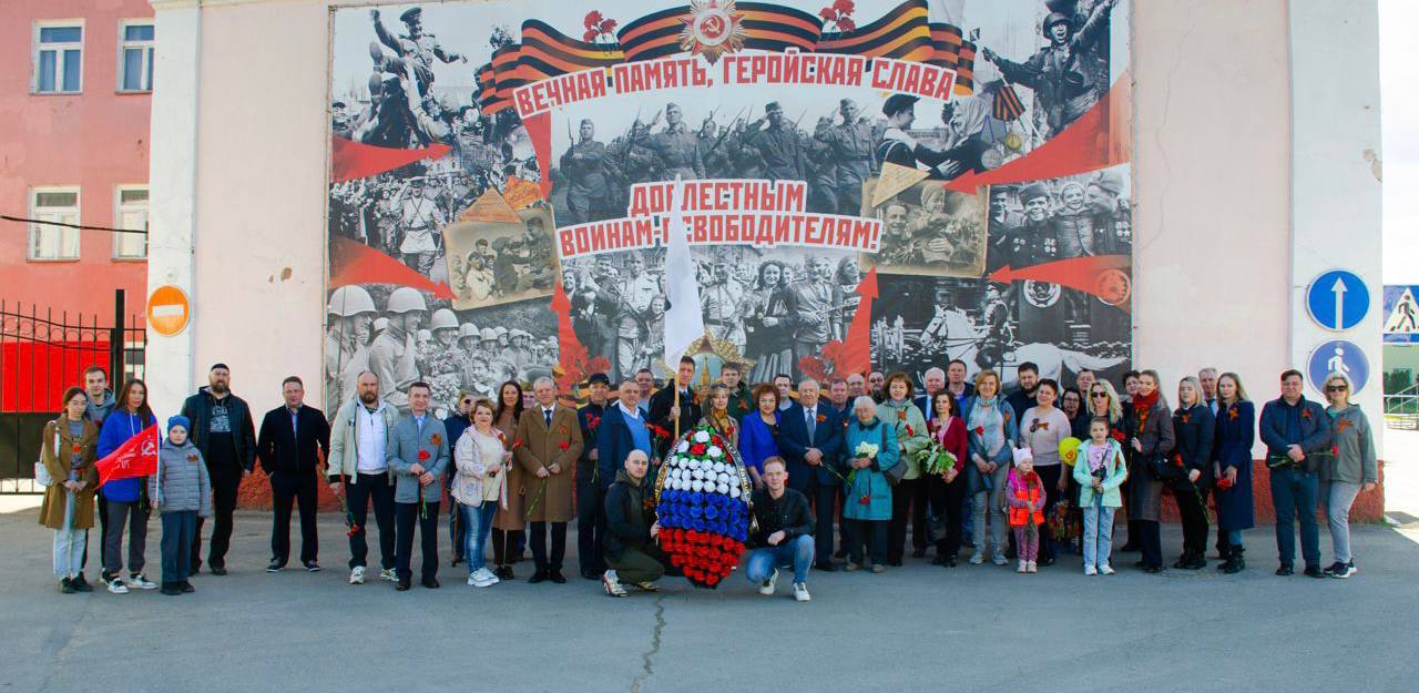 Коллектив АО «Завод ЛИТ» почтил память воинов-переславцев, павших в годы Великой Отечественной войны